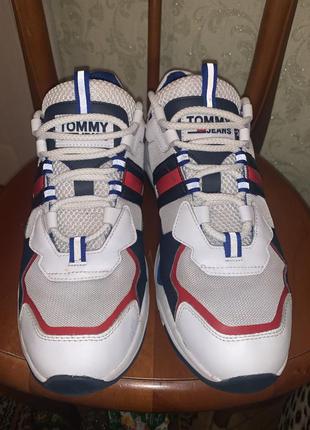 Кросівки tommy hilfiger 43р