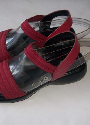 Рр 39-24 см стильные легкие босоножки удобные от ochsner shoes