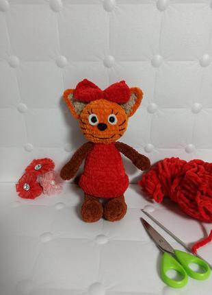 Карамелька котик з три кота