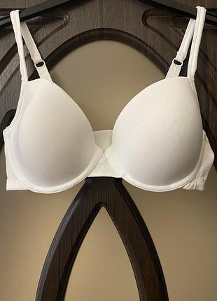 Классный белый, коттоновый бюстгальтер