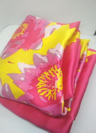 Большой шелковый платок палантин guess