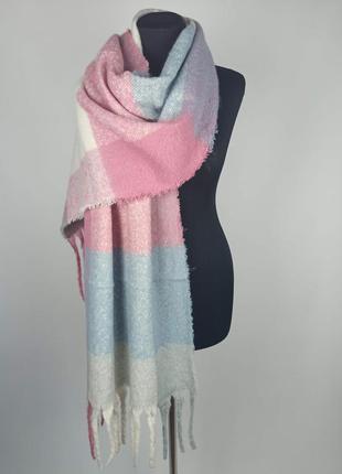 Теплый зимний шерстяной шарф-плед палантин нежный голубой розовый толстый объемный клетка