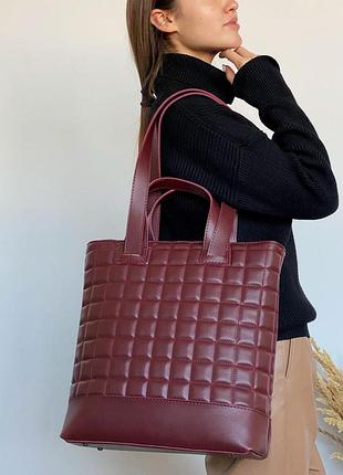 Сумка бордового цвета
