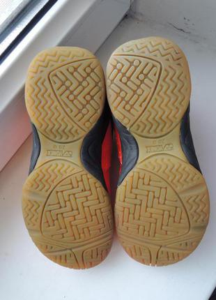 Фирменные стильные кроссовки yonex р.30-31 (20 см)4 фото