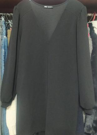 Черное мини платье