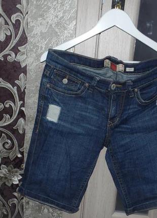 Джинсові шортыс порваностями фірми old navy р 10-12 в отл упоряд
