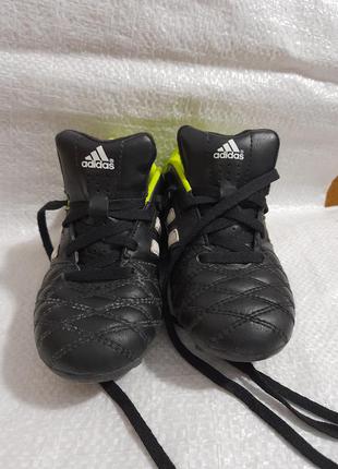 Дитячі бутсі adidas made in vietnam