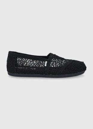 Эспадрильи toms alpargata цвет чёрные. ажурные. 37.5р