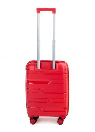 Дорожный чемодан на колесах pp08 красного цвета размер s 22x38x55 см (ручная кладь), пластиковый чемодан2 фото