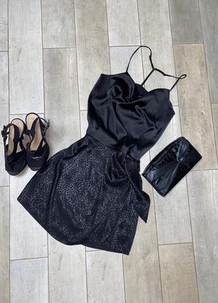 Чорна атласна міні юбка на запах,леопардовий принт(018)