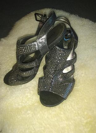 Босоніжки блискучі блискітки святкові новорічні
