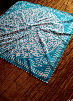 Vakko шелковый платок 86х86см.