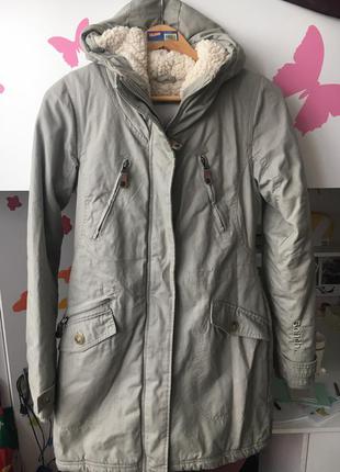 Тепла зимова курточка