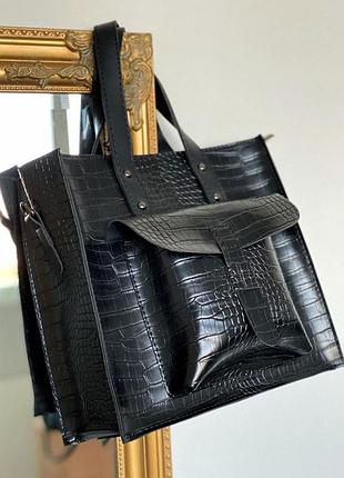 Чёрная стильная сумка