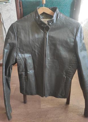 Шкіряна куртка next