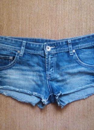 Стильні короткі джинсові шорти fornarina