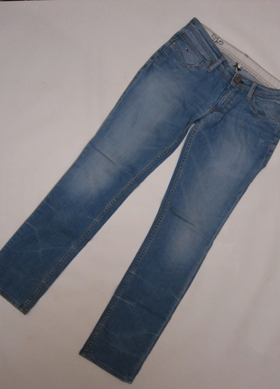 Светло-синие зауженные джинсы1 фото