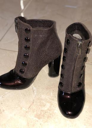 Стильные ботинки