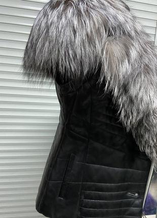 Кожаная натуральная куртка- жилетка с чернобуркой5 фото