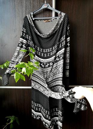 Шикарне, оригінальне новорічне плаття сукня. віскоза. peppers z