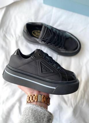 Кросівки в стилі prada macro re-nylon brushed leather black sneakers