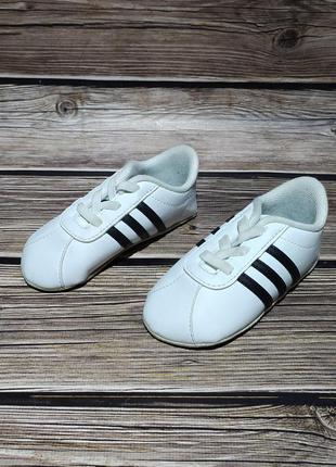 Adidas original туфельки кроссовки кеды тапочки1 фото