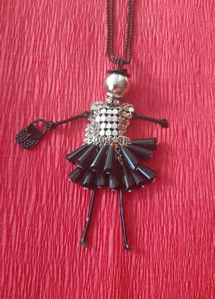 Кулон "стильная леди" новый тренд ожерелье подвеска модная куколка цепь цепочка чёрный серебро серебрянный кукла колье на шею повседневная вечерняя2 фото