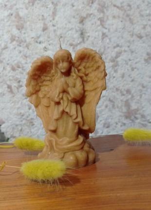 Свічка воскова ангел-хоронитель  hand made1 фото