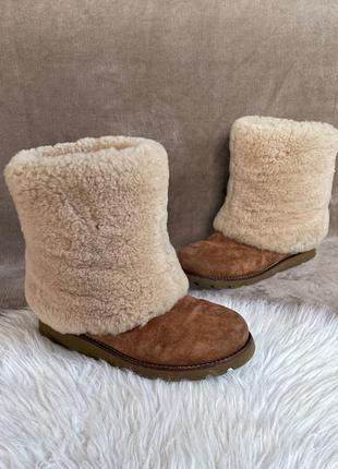 Жіночі зимові теплі черевики чоботи уггі ugg maylin suede оригінал5 фото