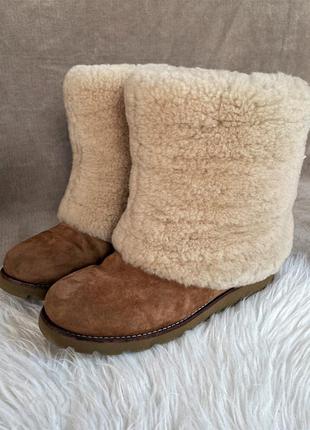 Жіночі зимові теплі черевики чоботи уггі ugg maylin suede оригінал4 фото