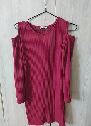 Плаття ,коротке ,стильне .розмір s.