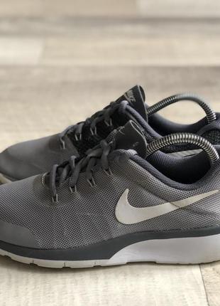 Nike спортивні кросівки оригінал8 фото