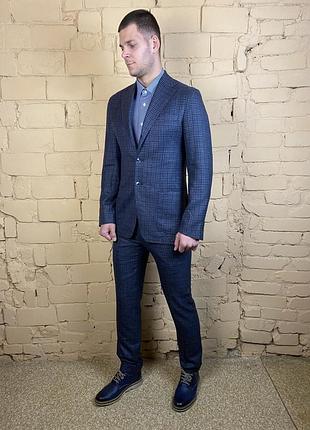Красивый классический костюм the balcony tailoring
