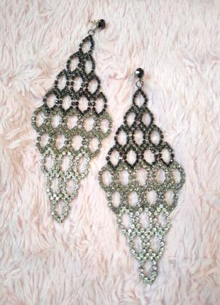 Красивые серьги на праздник, фотосессию