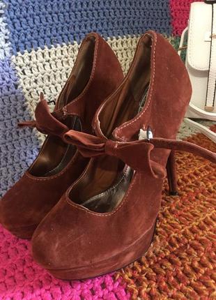 Дуже красиві туфлі під замш pablicite