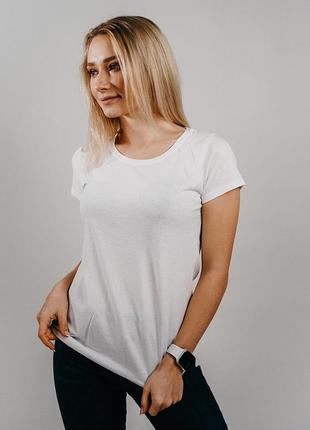Базова біла жіноча футболка 100% бавовна (25 кольорів)1 фото