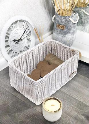 Плетена корзинка