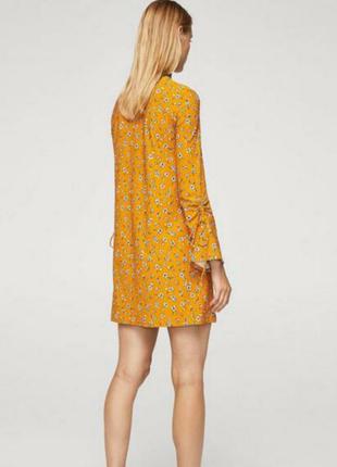 Стильне яскраве вільне плаття в квіти від mango2 фото