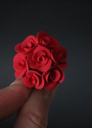 Красное кольцо розы из полимерной глины4 фото