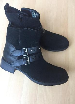 Замшеві черевики clarks swansea grove