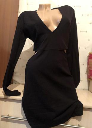 Платье с открытыми боками