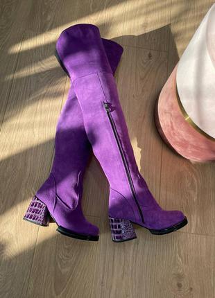 Женские высокие сапоги ботфорты из натуральной замши фиолетового цвета2 фото
