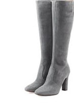 Супер элегантно-экстравагантные замшевые сапоги.просто бомба от итал.брэнда