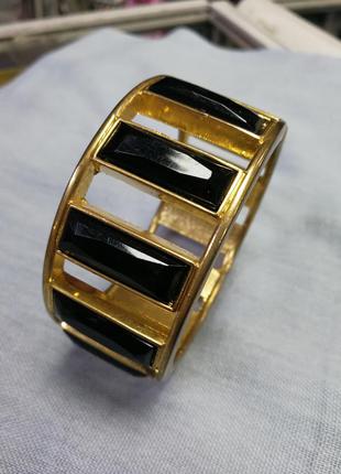 Черный браслет золотистый с черными камнями прямоугольными