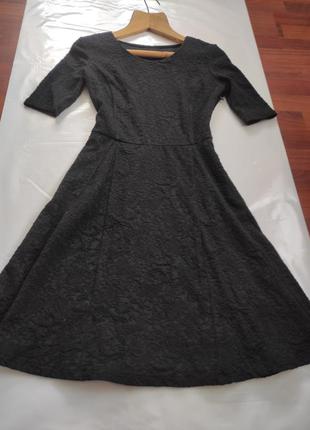 Фактурне маленьке чорне плаття - next4 фото