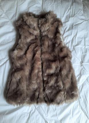 Пушистый меховой жилет zara 152 жилетка теплая