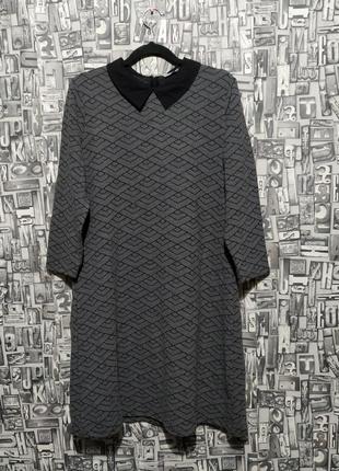 Фактурное трикотажное платье с воротничком от tu.2 фото