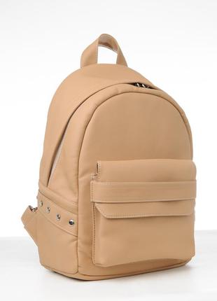 Бежевый и трендовый рюкзак для девушек практичных и стильных, которые любят комфорт3 фото