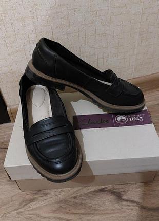 Лоферы clarks