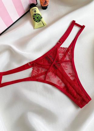 Красные трусики victoria’s secret very sexy оригинал кружевные стринги виктория сикрет